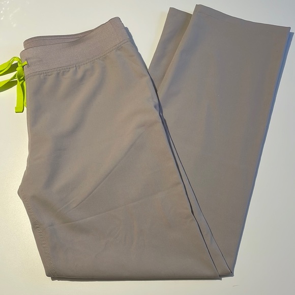 Figs Livingston Basic Scrub Pants - Picture 1 of 3